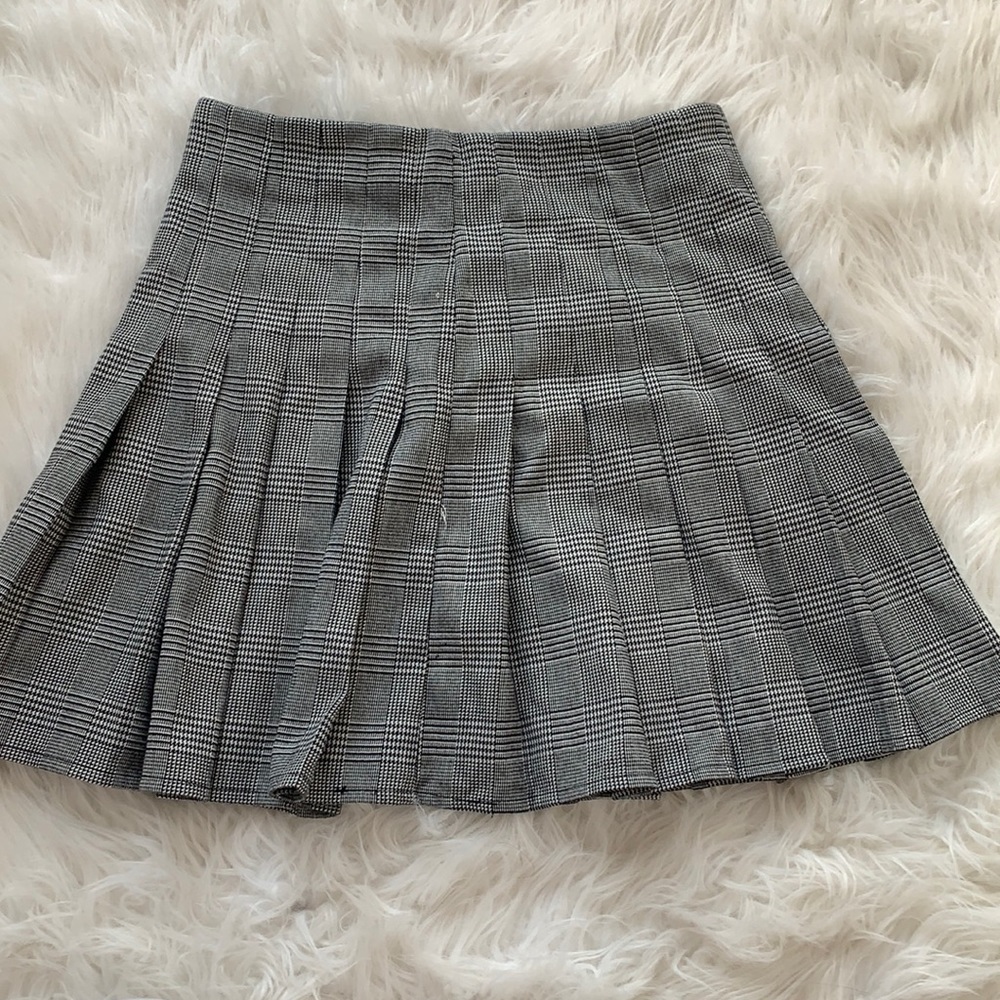 brandy melville gray plaid skirt